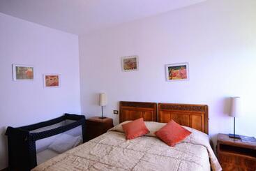 بيت ريفى Agriturismo Tenuta Monte La Guardia