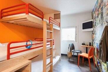 Отель F1 Paris Gennevilliers