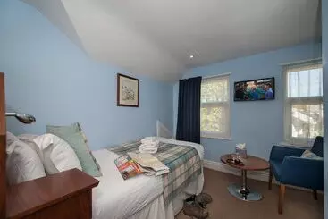 Pension (Hôtel basse catégorie) The Coppice   Including Off Site Health Club