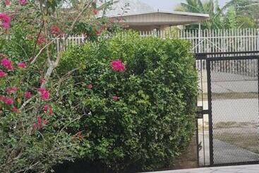 Gm Suites Bed & Breakfast