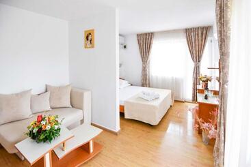 Hotell Complex Tismana All Inclusive