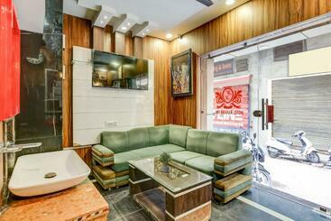 Flagship Hotel Kakkar Inn