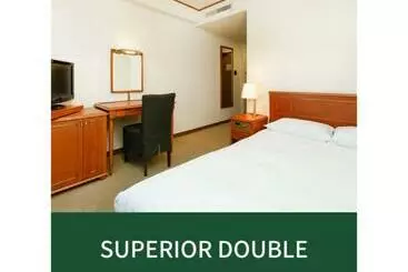 Plaza Hotel Premier   Vacation Stay 40091v