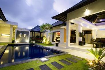 D&g Villas Legian