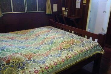 Пансион At Home Sukhothai