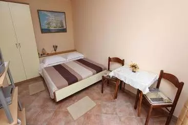 בית מלון כפרי Apartment Divna