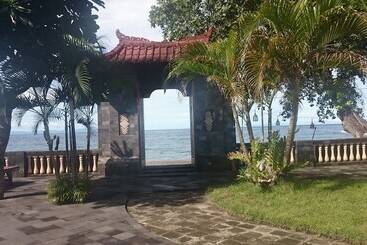 Hotel Batu Bolong Cottages