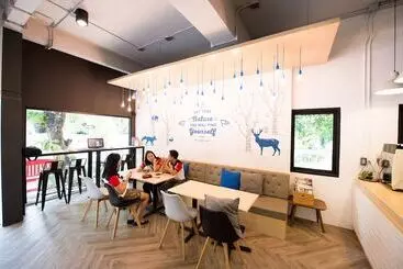 Hotelli Shade House   Bitec Bangna