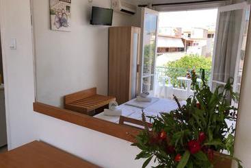펜션 Armonia Guest House Skiathos