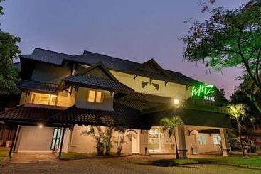 Whiz Prime Hotel Darmo Harapan Surabaya