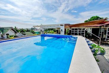 Hotel Monallan Boracay