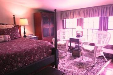 Bed and Breakfast Ashby Inn & Restaurant