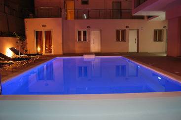 Blue Sky Hotel Apartments