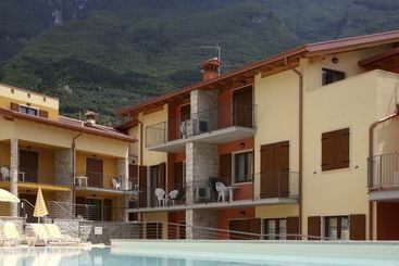 아파트 June Stay Lake Garda