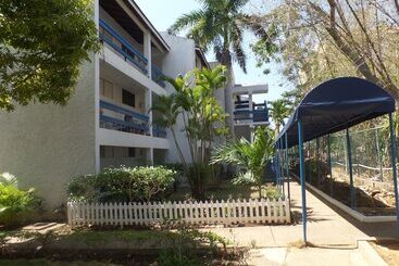 آپارتمان Garden Beach Studios At Montego Bay Club