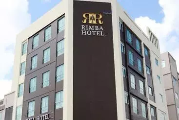 ホテル Rimba