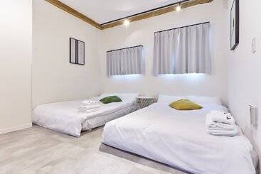 Tora Hotel Asakusa   Hostel