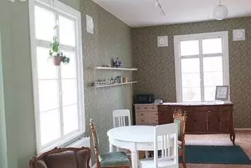 Retkeilymaja Salonsaaren Pappila