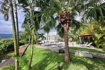 تختخواب و صبحانه Villa Manaaki