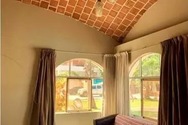 هتل Cocos Inn