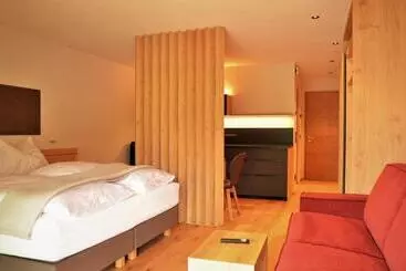 Aparthotel Kastelart Karbon