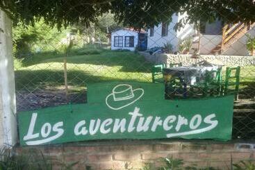 هاستل Los Aventureros