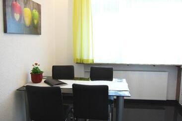 Hotel Bed & Breakfast Outlet