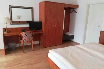 ホテル Dorfschänke