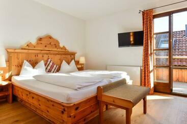 فندق Landgasthof Zum Erdinger Weissbrau