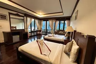 Hotelli Kooncharaburi Resort Koh Chang