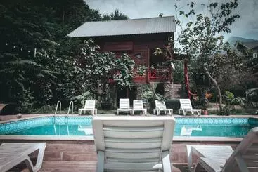 پانسیون Park Cottage Mtirala National Park