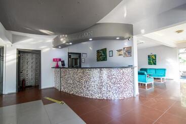 호텔 Pi̇gale Beach Resort