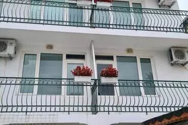 پانسیون къща за гости стела