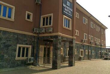 Mo House Hotels Kubwa