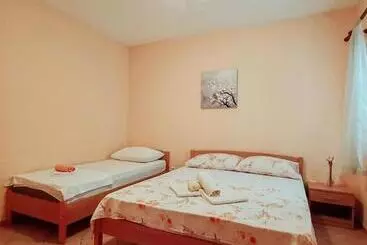 پانسیون Apartments Draženka