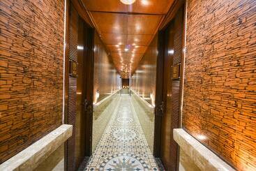 Bed and Breakfast Fabhotel The Grand Palace