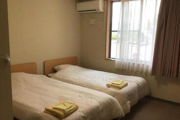 Pensionat 30畳の大広間12名宿泊可能な水月湖畔宿大五郎丸ー水月湖クルージング隣接