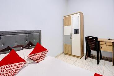 هتل Oyo 92528 Nagoya House Syariah