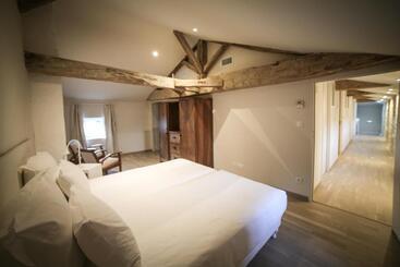 住宿加早餐  Une Chambre à La Maison Du Ballandreau