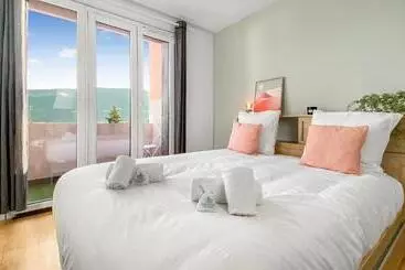 Pensão Homey Coloc Goodlife   Colocation Moderne   Chambres Privées   Wifi Et Netflix   Au Pied Du Tram Pou