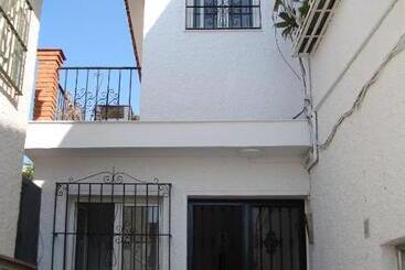 هتل آپارتمان Studio La Carihuela