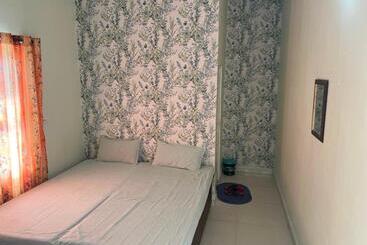 Hotel Oyo 81010  The Amar Palace