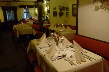 ホテル Gasthof Schuster