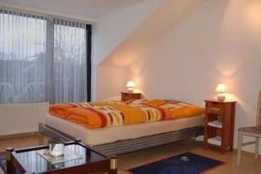 호텔 Pension Strohm Im Lieth Café