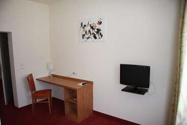 Отель Restaurant Alter Hof