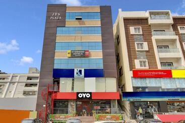 Hotel Oyo Flagship 81020 Starhood