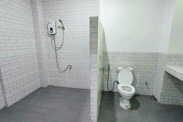 Hospedaria Baan U Sabai Poshtel บ้านอยู่สบาย พอสเทล