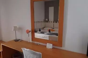 Hotel Maryo Village