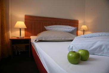 ホテル Pension Am Anger