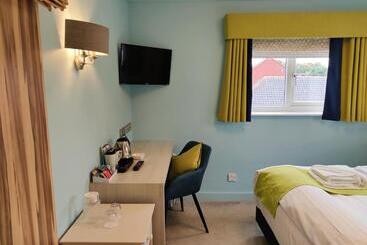 Отель The Bingham Townhouse